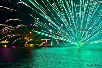 Los fuegos de Melenara, una explosión de color (Foto Celia Fernández)